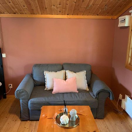 The Pink Cabin Tyfta Ngoại thất bức ảnh